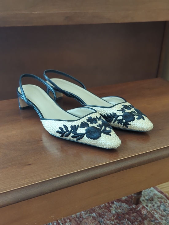 Anne Klein Shoes - Ann Taylor Women's Sling Back Kitten Heels Embroidered Size 9
